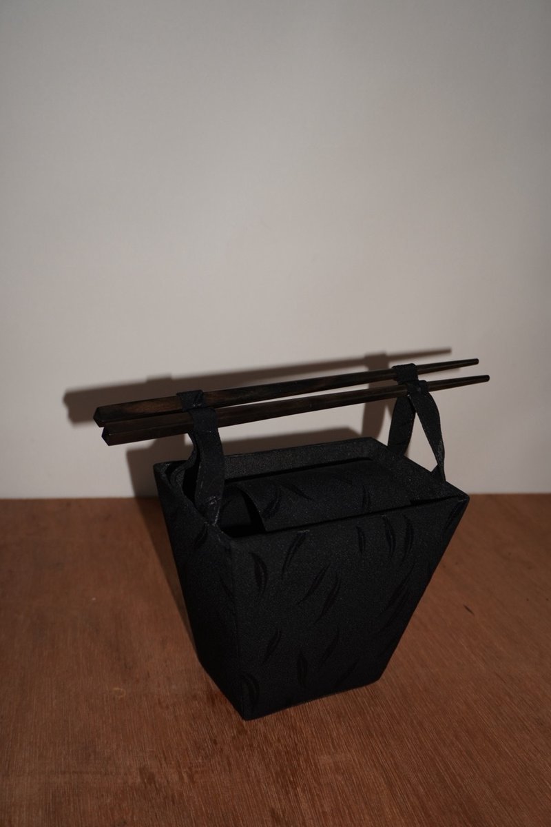 Play Nice Takeout Bag