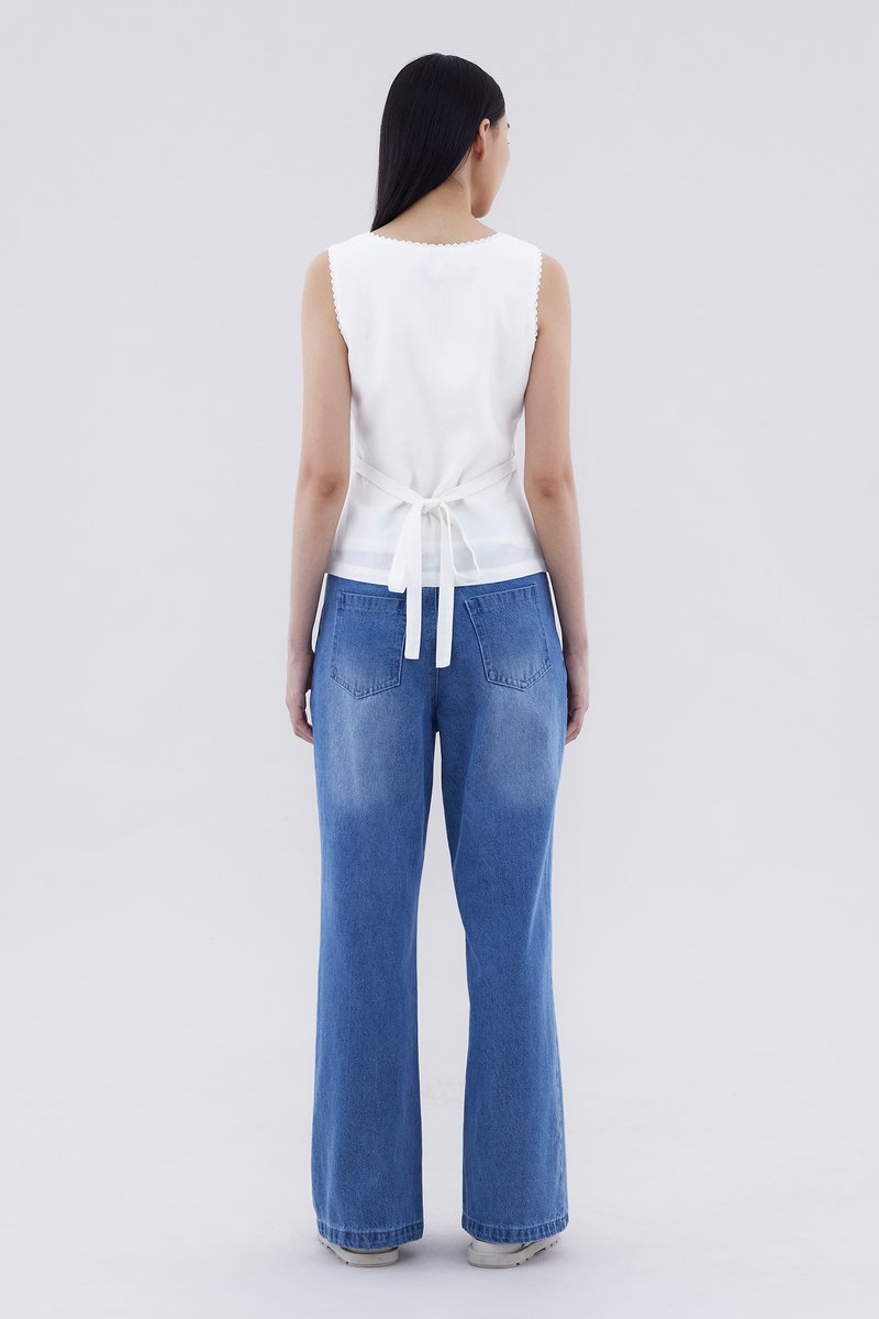 Deskan V-Neck Button-Front Top