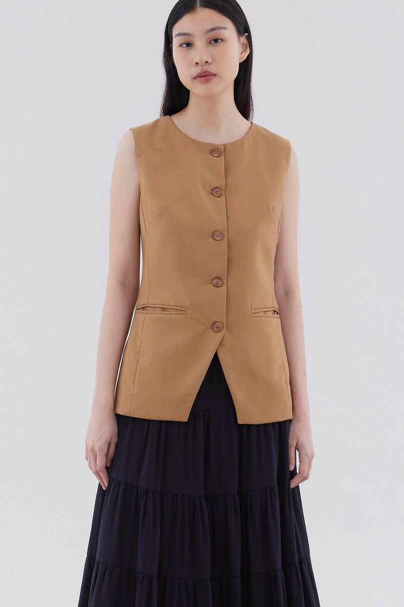 Romele Round-Neck Waistcoat