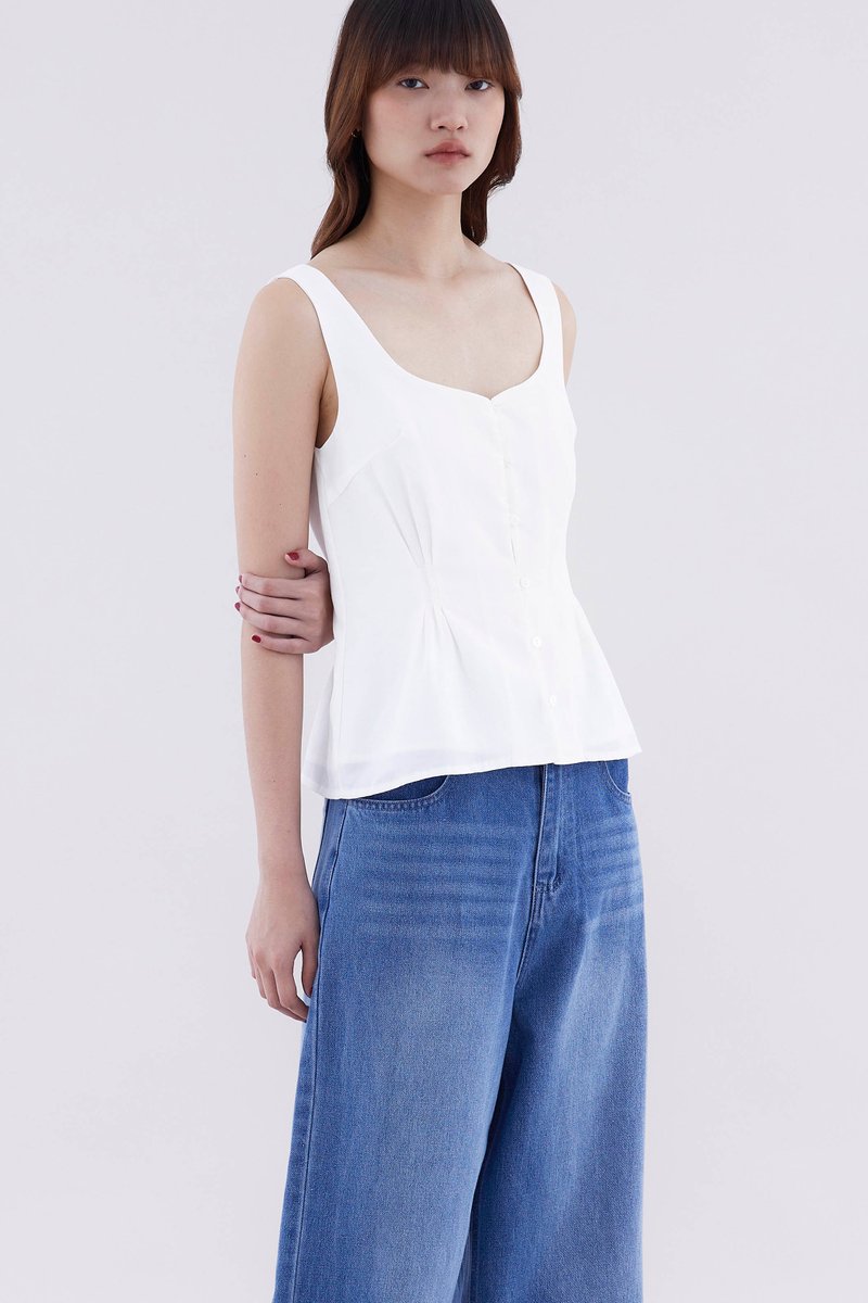 Ednary Tuck Seam Top