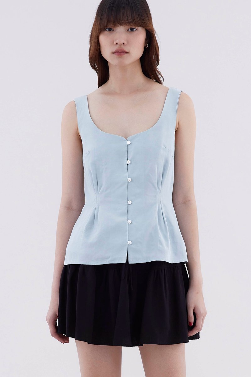 Ednary Tuck Seam Top