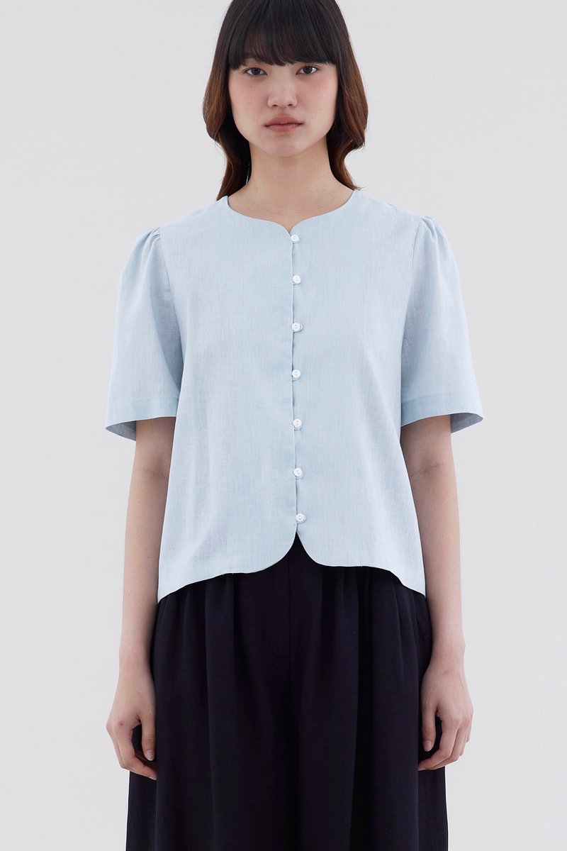 Idalyn Button-Down Top