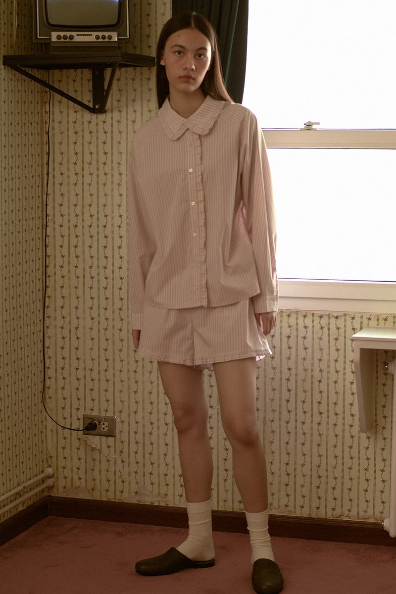 Pleated Collar Long Sleeved Shirt