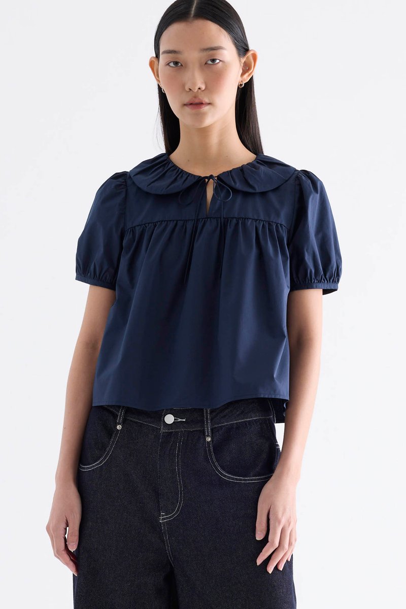 Emberlyn Peterpan-Collar Blouse