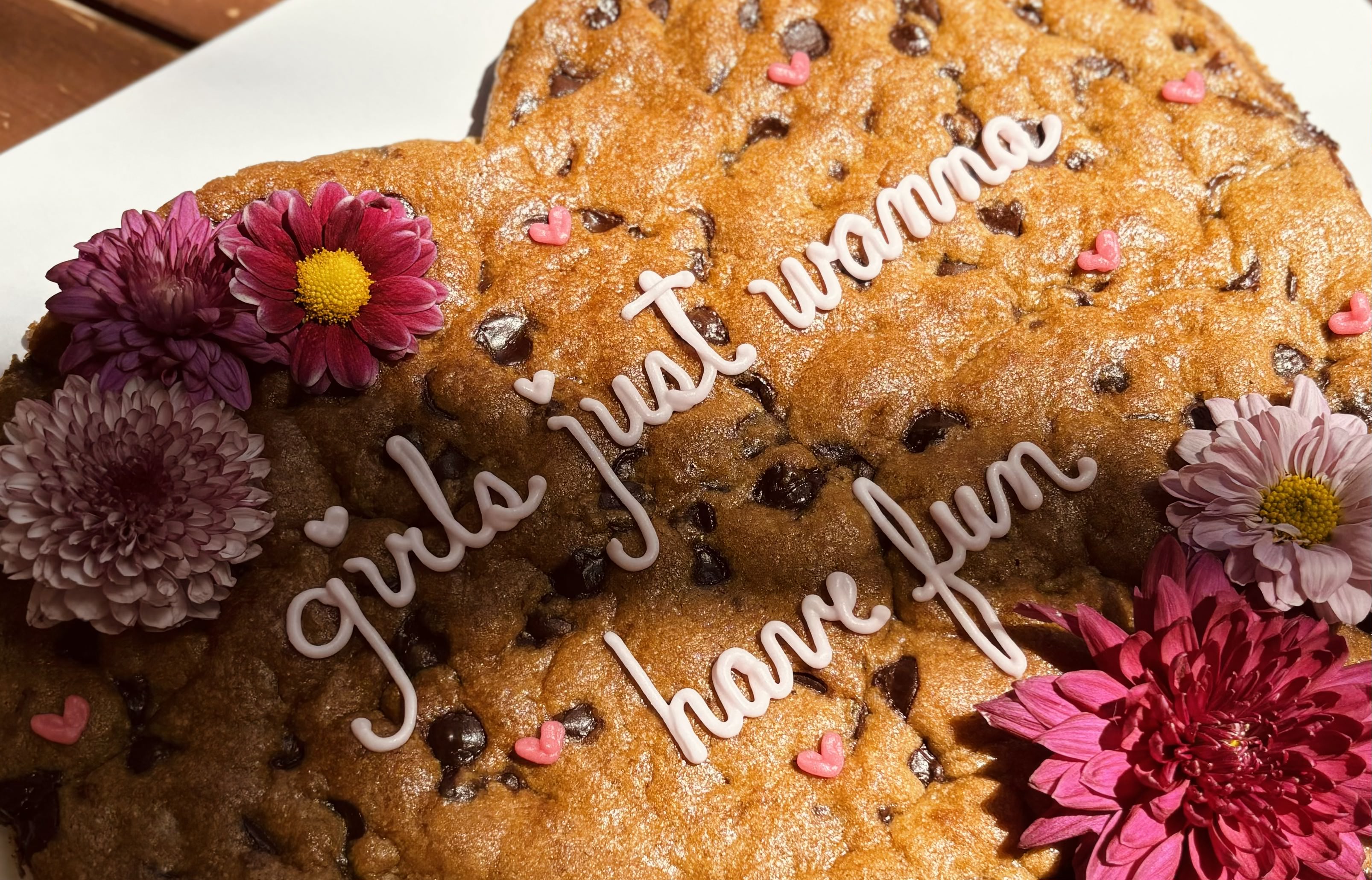 Get 10% Off Cookies, Bars and Cookie Pizzas at Pink Bakery Get 10% Off Cookies, Bars and Cookie Pizzas at Pink Bakery